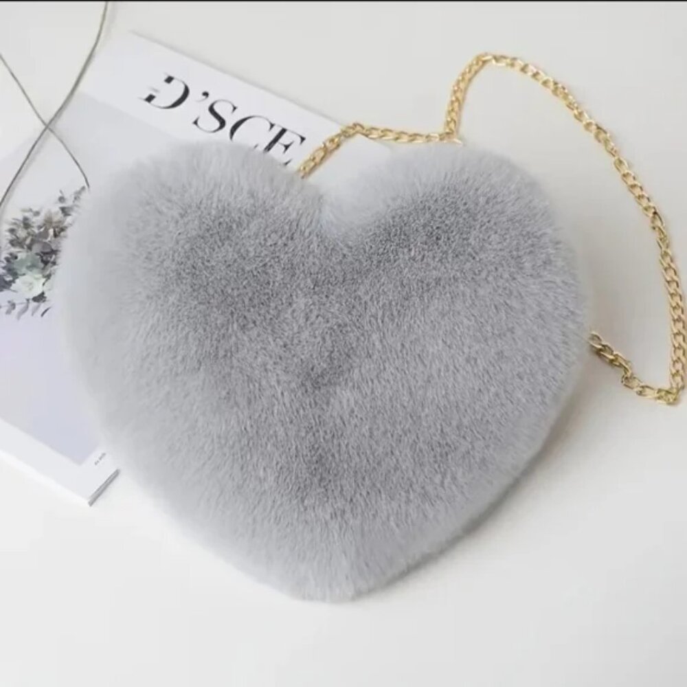 Heart-Shaped Faux Fur (Light Gray) Crossbody Shoulder Bag Purse (NEW & SO CUTE!) - Picture 6 of 9